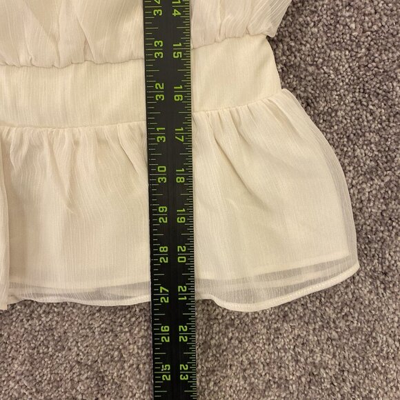 Express Women's V-Neck Smocked Cuff Peplum Top Long Sleeves Swan Size XS NWT $54 - Picture 12 of 16